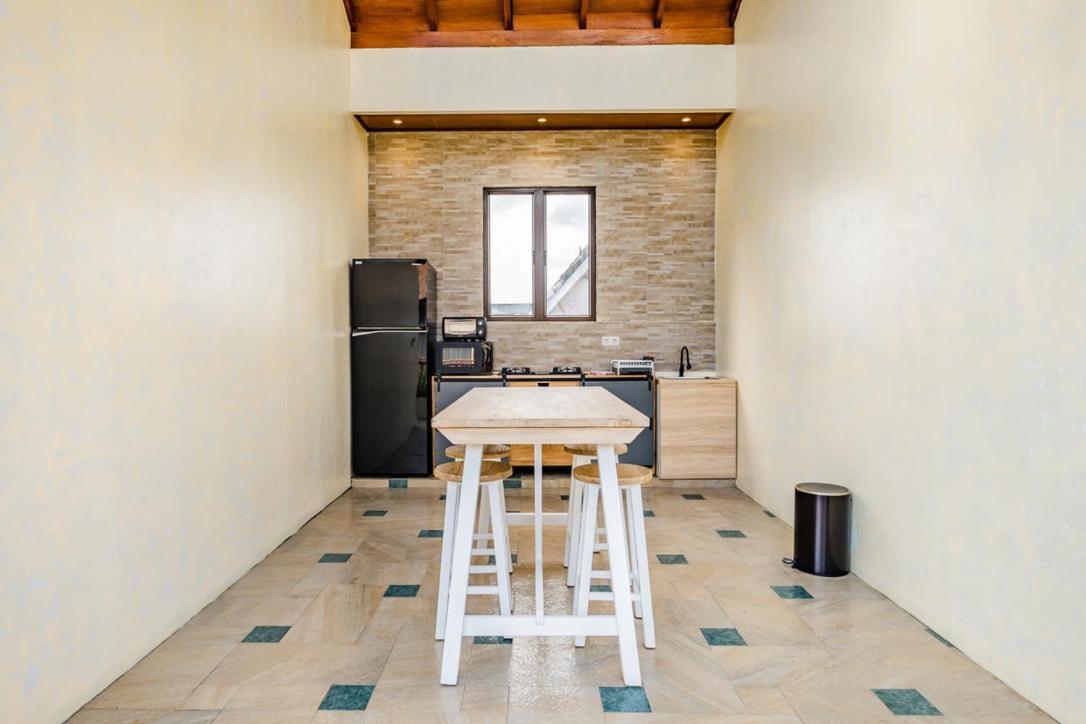 Ellisani Bali Apartman Canggu Szoba fotó