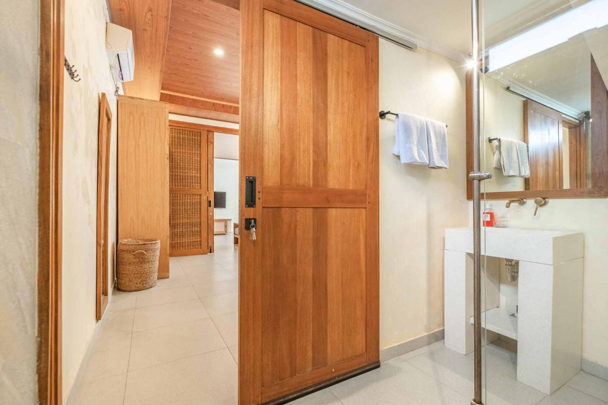 Ellisani Bali Apartman Canggu Szoba fotó
